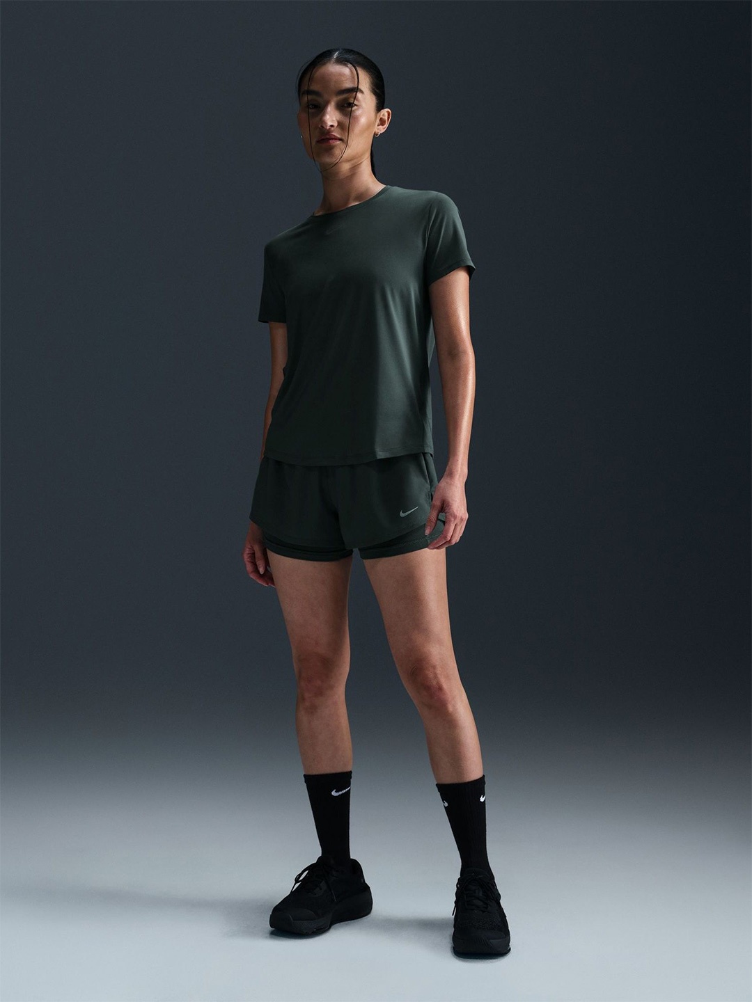 

Nike One Classic Women's Dri-FIT Blouson Top, Green