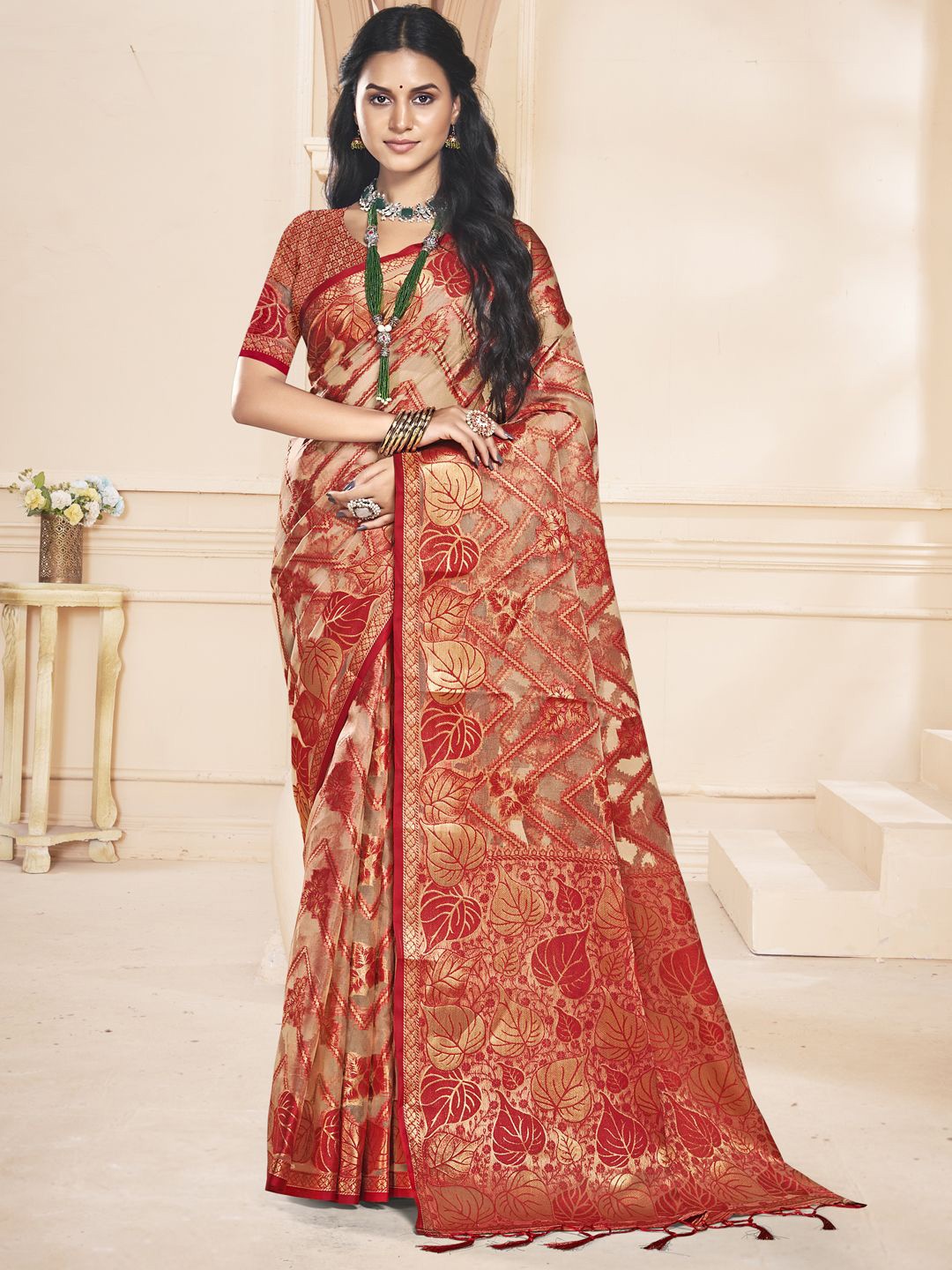 

Ishin Woven Design Zari Organza Saree, Peach