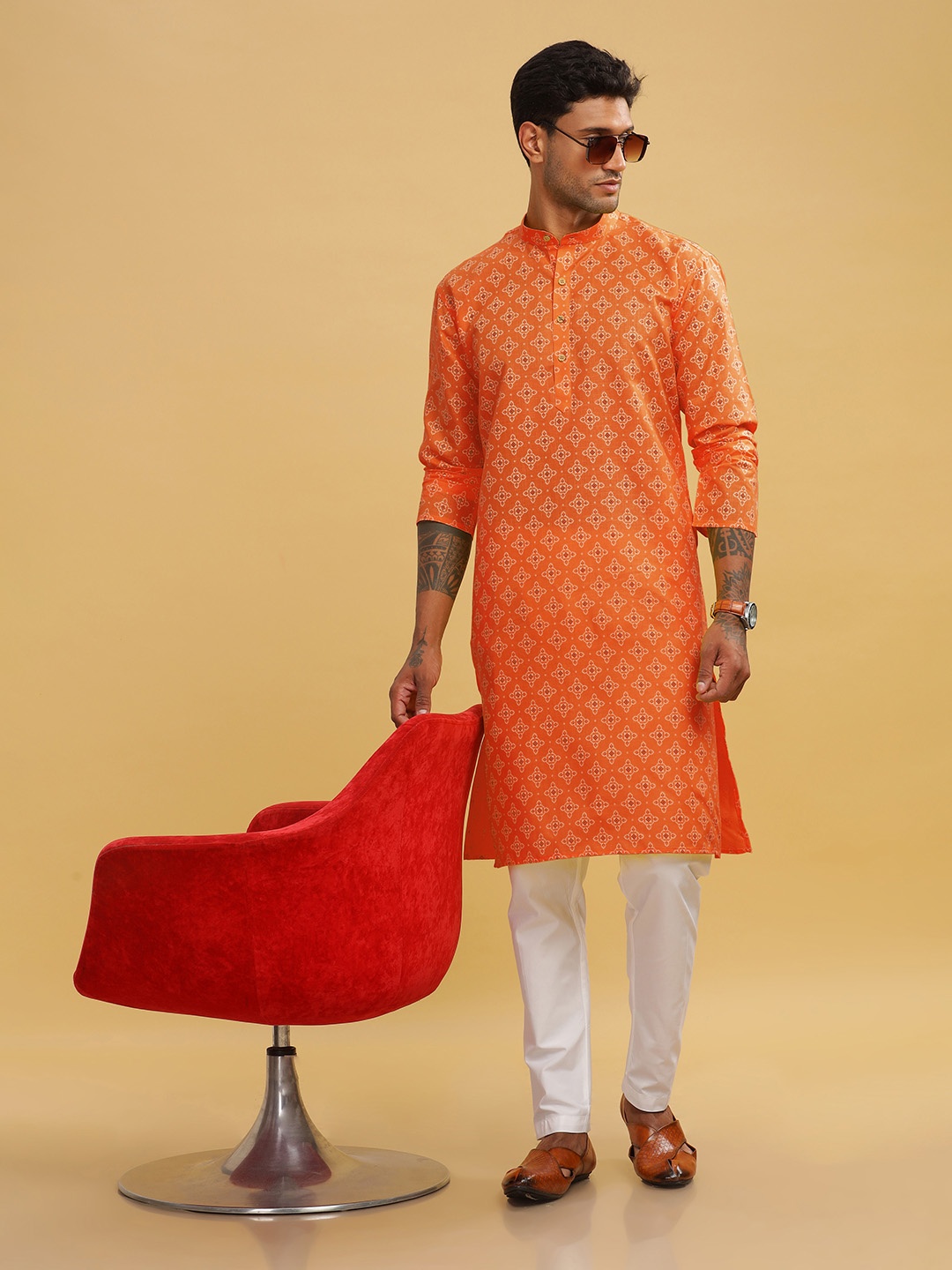 

Anouk Men Printed Ethnic Long Kurta, Orange