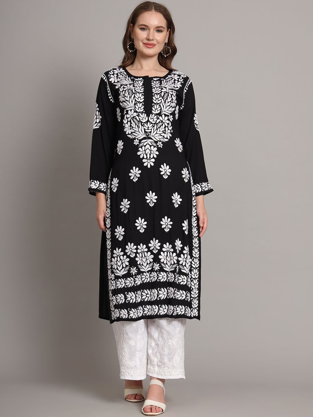 

The Chikan Label Floral Embroidered Chikankari Straight Kurta, Black