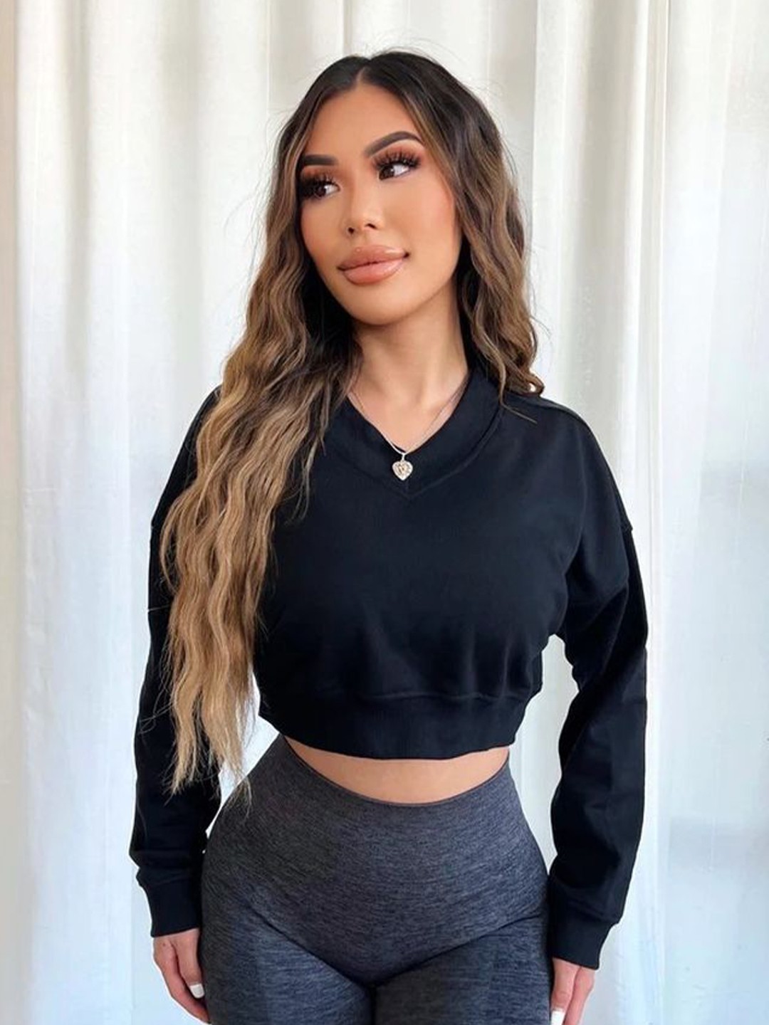 

LULU & SKY V-Neck Cropped Sweatshirt, Black
