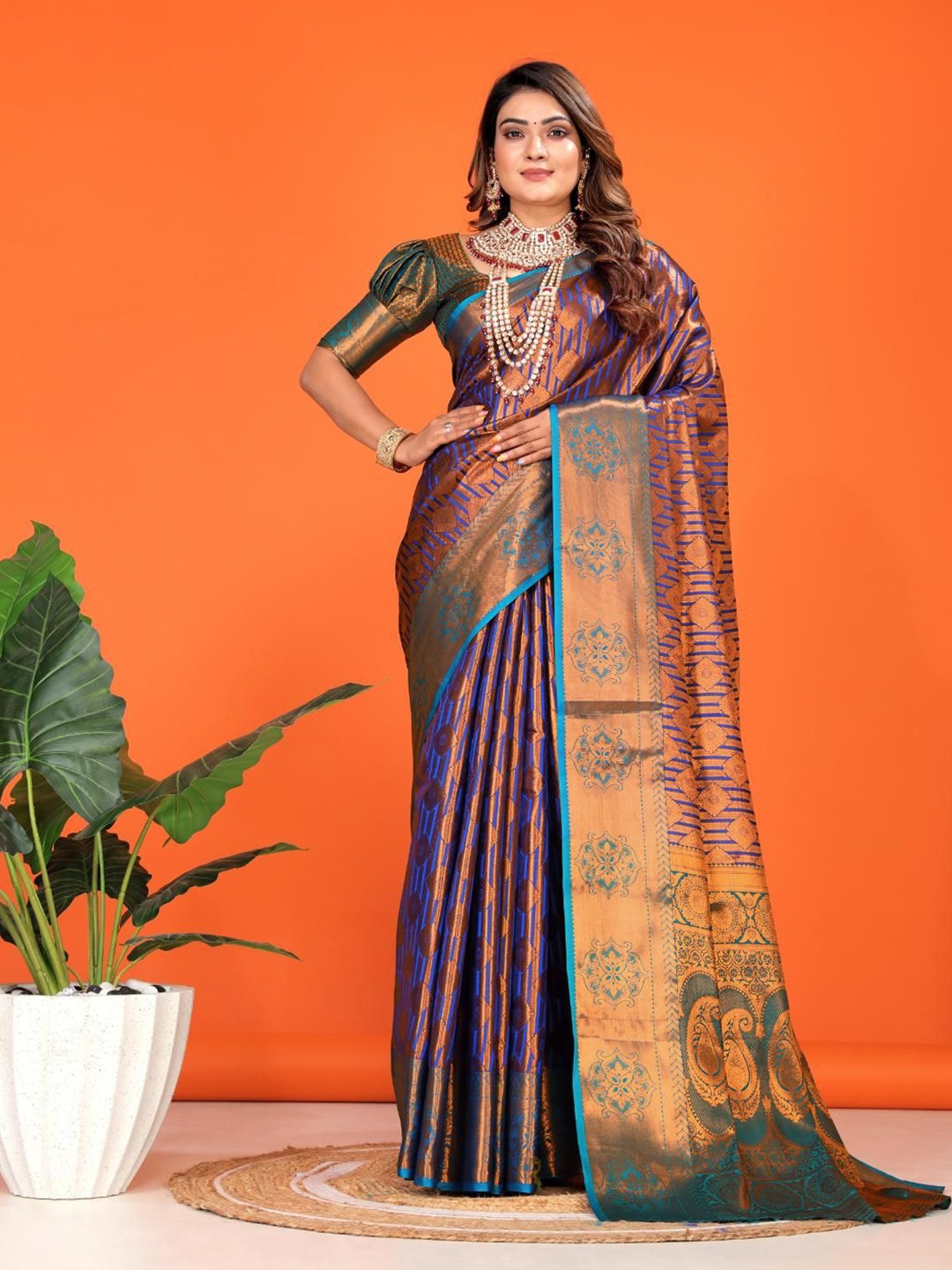 

JAY FASHION Woven Design Zari Silk Blend Kanjeevaram Saree, Blue