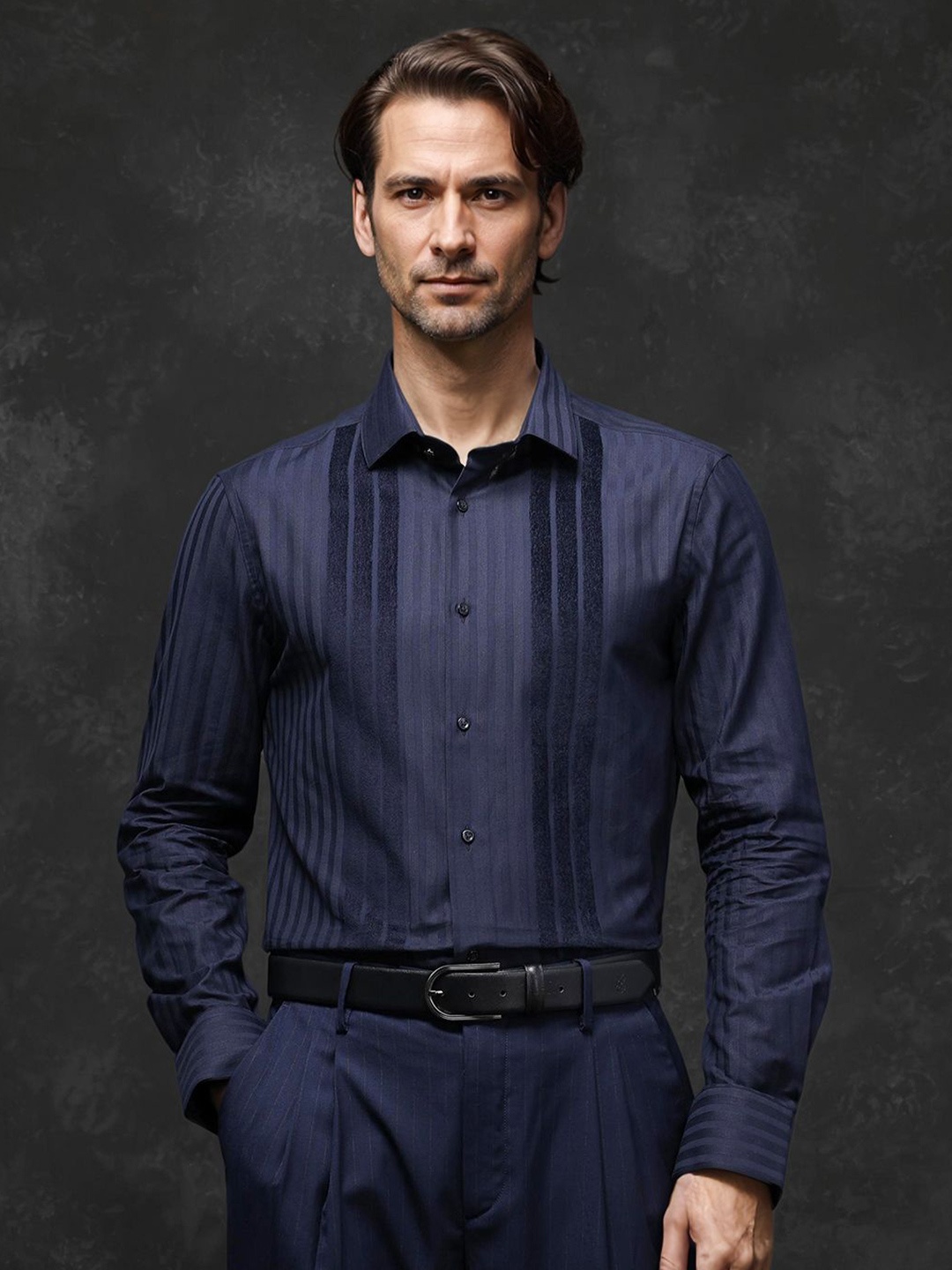 

RARE RABBIT Men Comfort Spread Collar Vertical Striped Cotton Casual Shirt, Navy blue