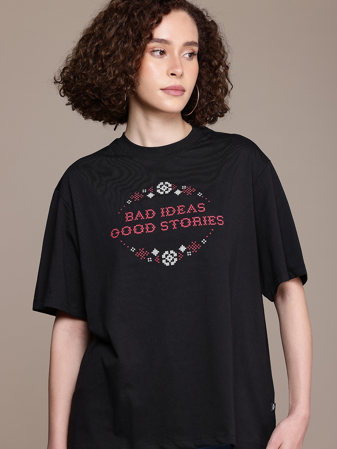 

The Roadster Life Co. Typography Printed Drop-Shoulder Sleeves Oversized T-shirt, Black