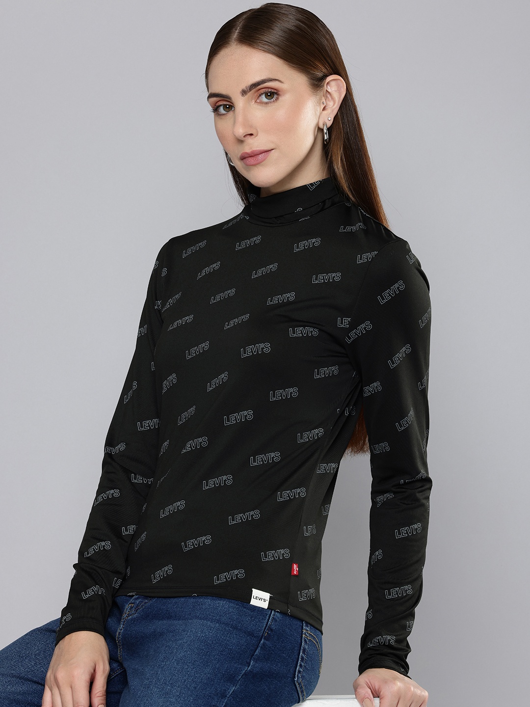 

Levis Brand Logo Printed High Neck T-shirt, Black