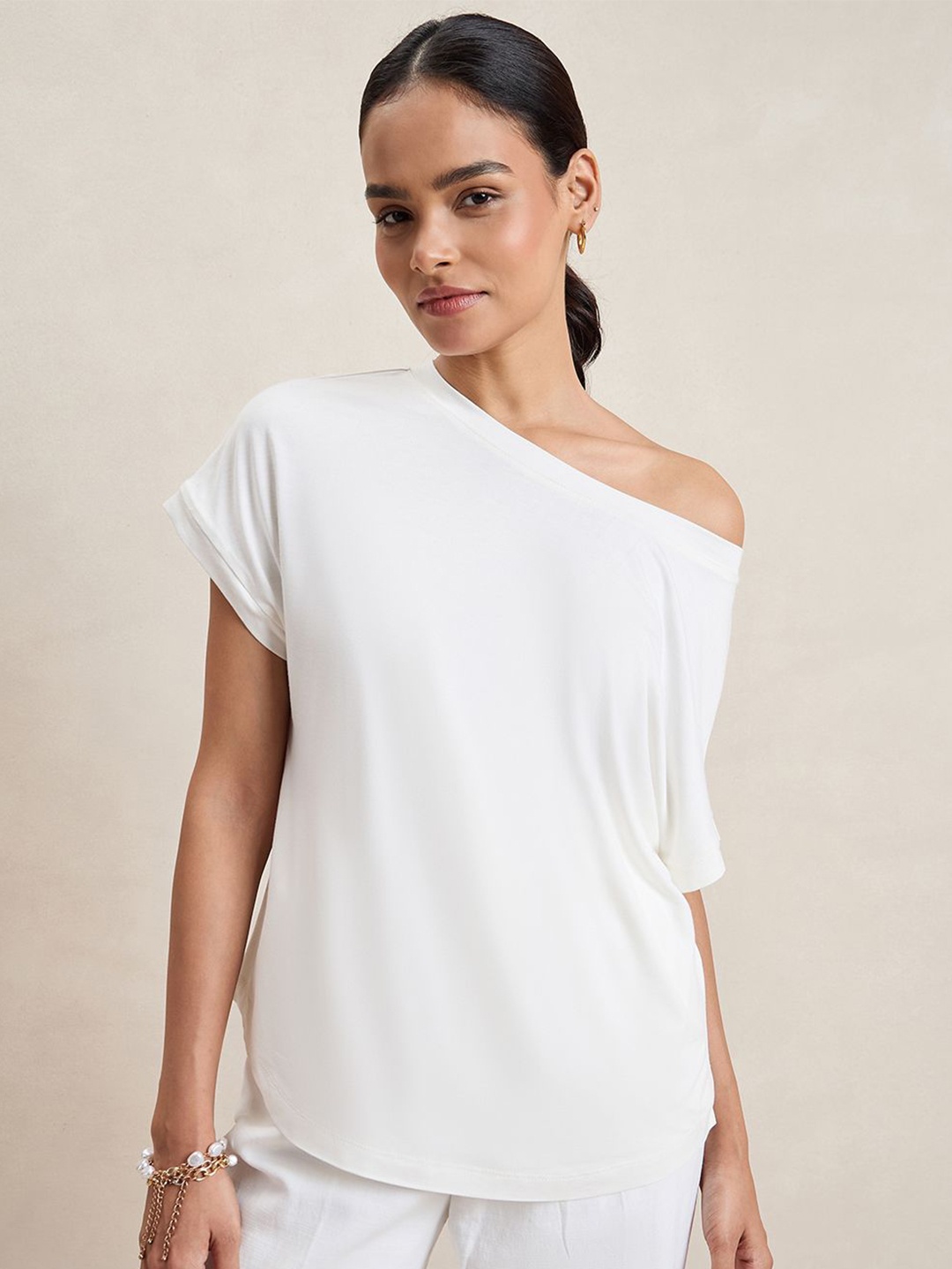 

FEMMELLA Women One Shoulder Kimono Sleeve Top, White