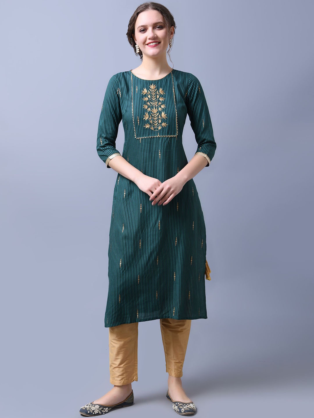 

Anouk Teal Green & Gold-Toned Striped Round Neck Thread Work Liva Straight Kurta