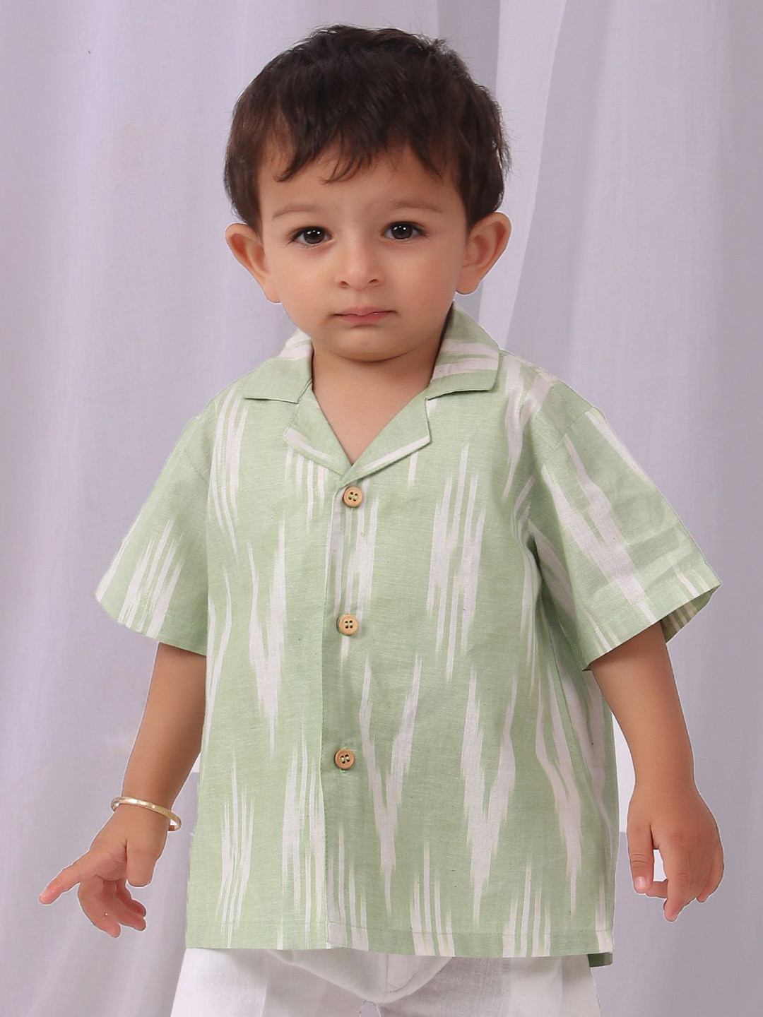 

TJORI Boys Cuban Collar Vertical Striped Cotton Casual Shirt, Green