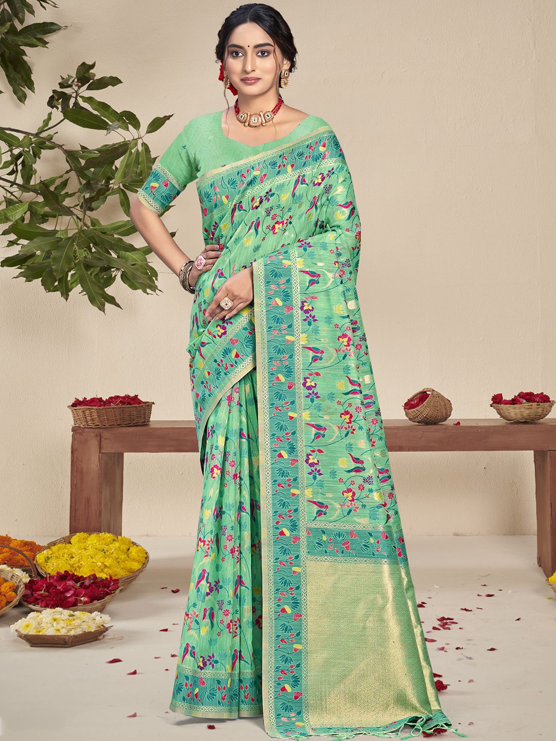 

Ishin Woven Design Zari Silk Blend Saree, Green