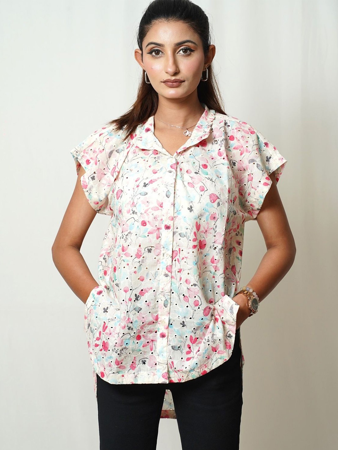 

SIDDHO HUM Women Floral Opaque Printed Casual Shirt, White
