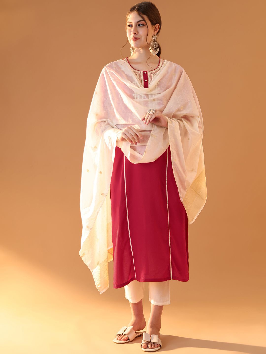 

Tulsattva Geometric Embroidered Panelled Mirror Work Kurta With Trouser With Dupatta, Red