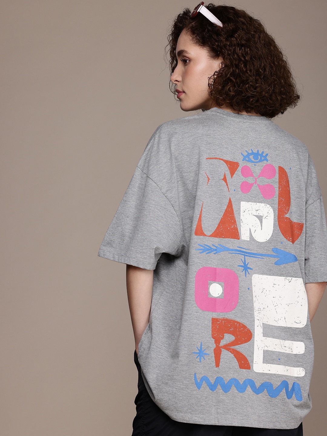 

Roadster Graphic Printed Oversized Drop-Shoulder Sleeves T-shirt, Grey