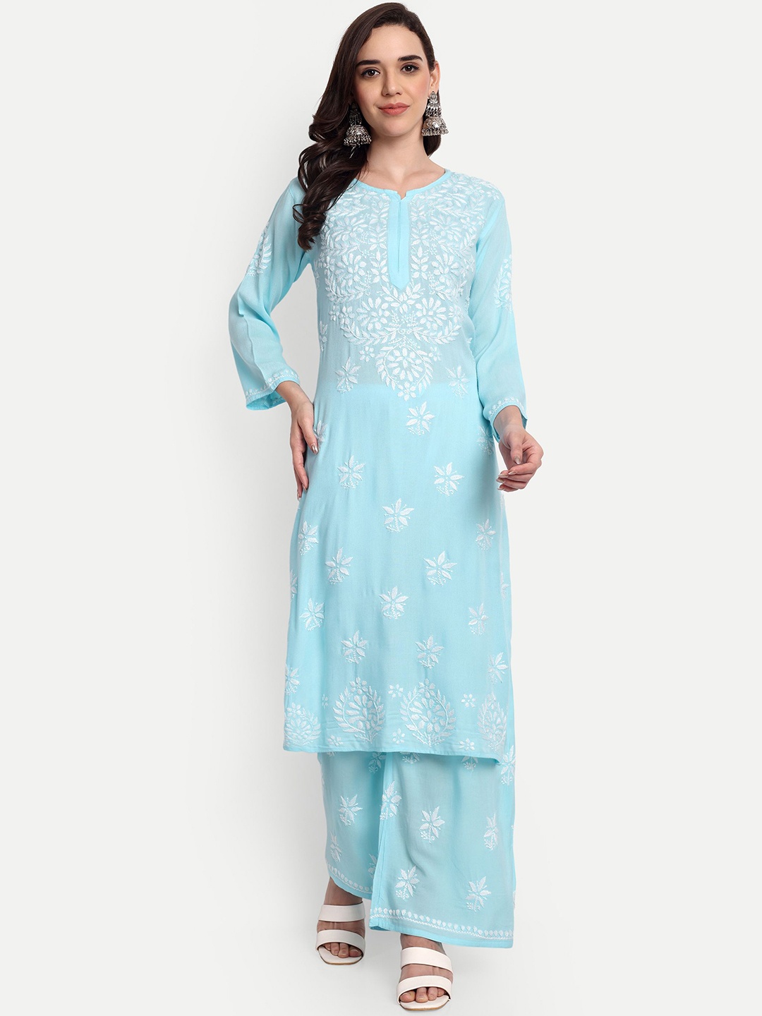 

Indiankala4u Ethnic Motifs Embroidered Chikankari Straight Kurta With Palazzos, Blue