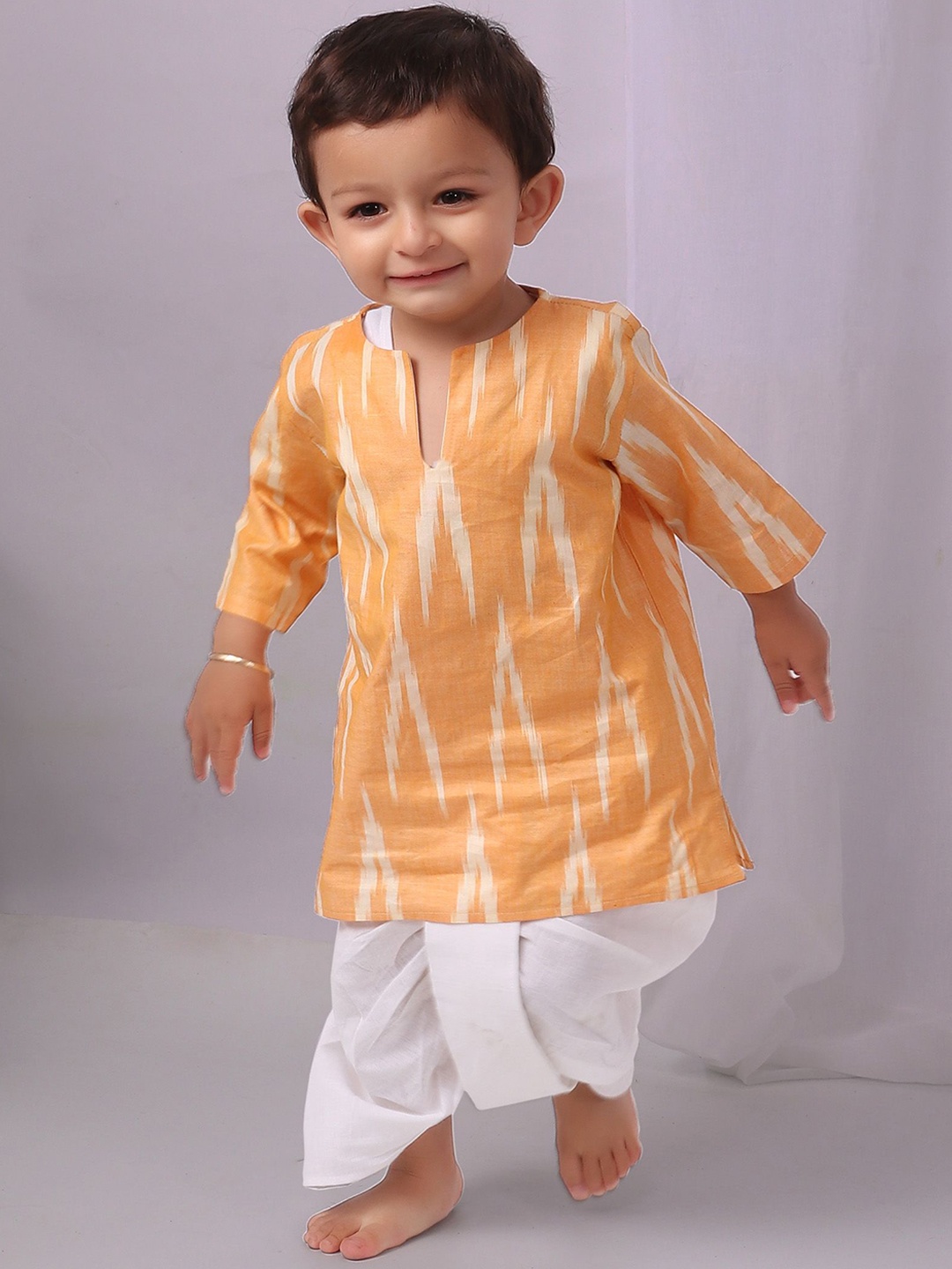 

TJORI Boys Geometric Printed Straight Pure Cotton Kurta With Dhoti Pants, Yellow