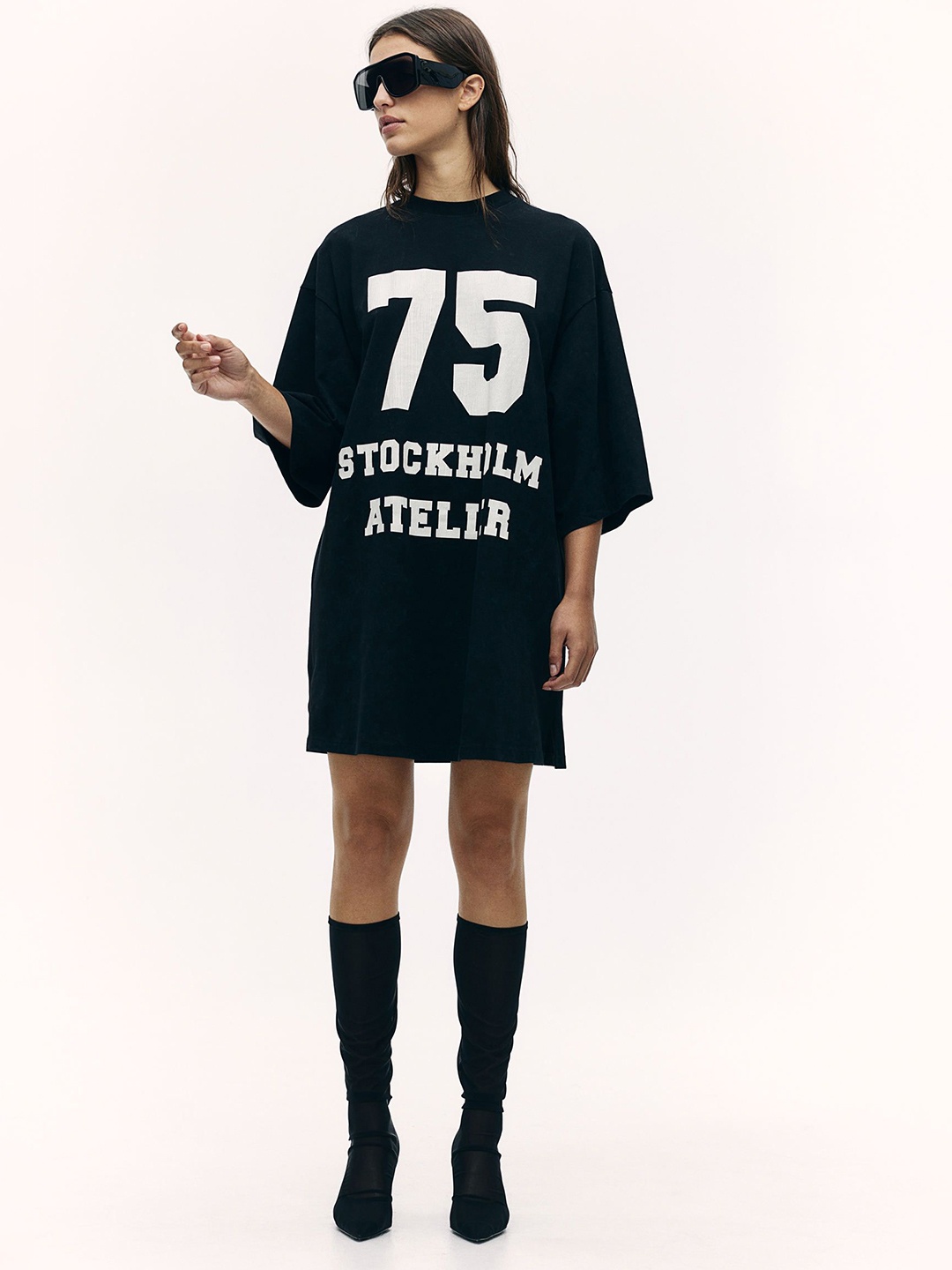 

H&M Print-Motif T-Shirt Dress, Black