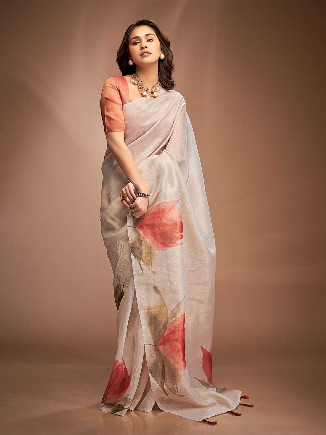 

MySilkLove Floral Printed Tissue Saree, White