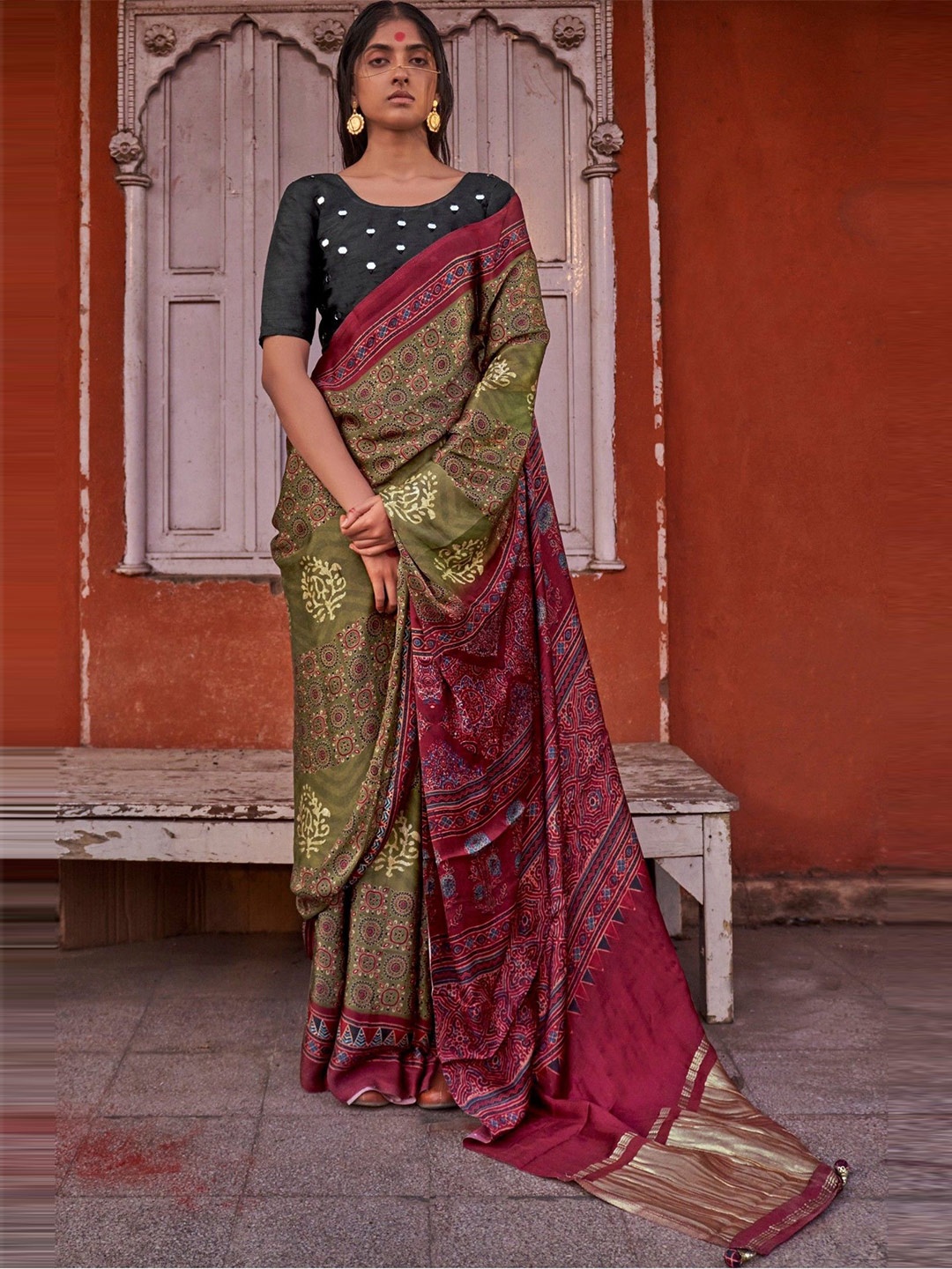 

MySilkLove Ajrak Handprinted Saree, Green