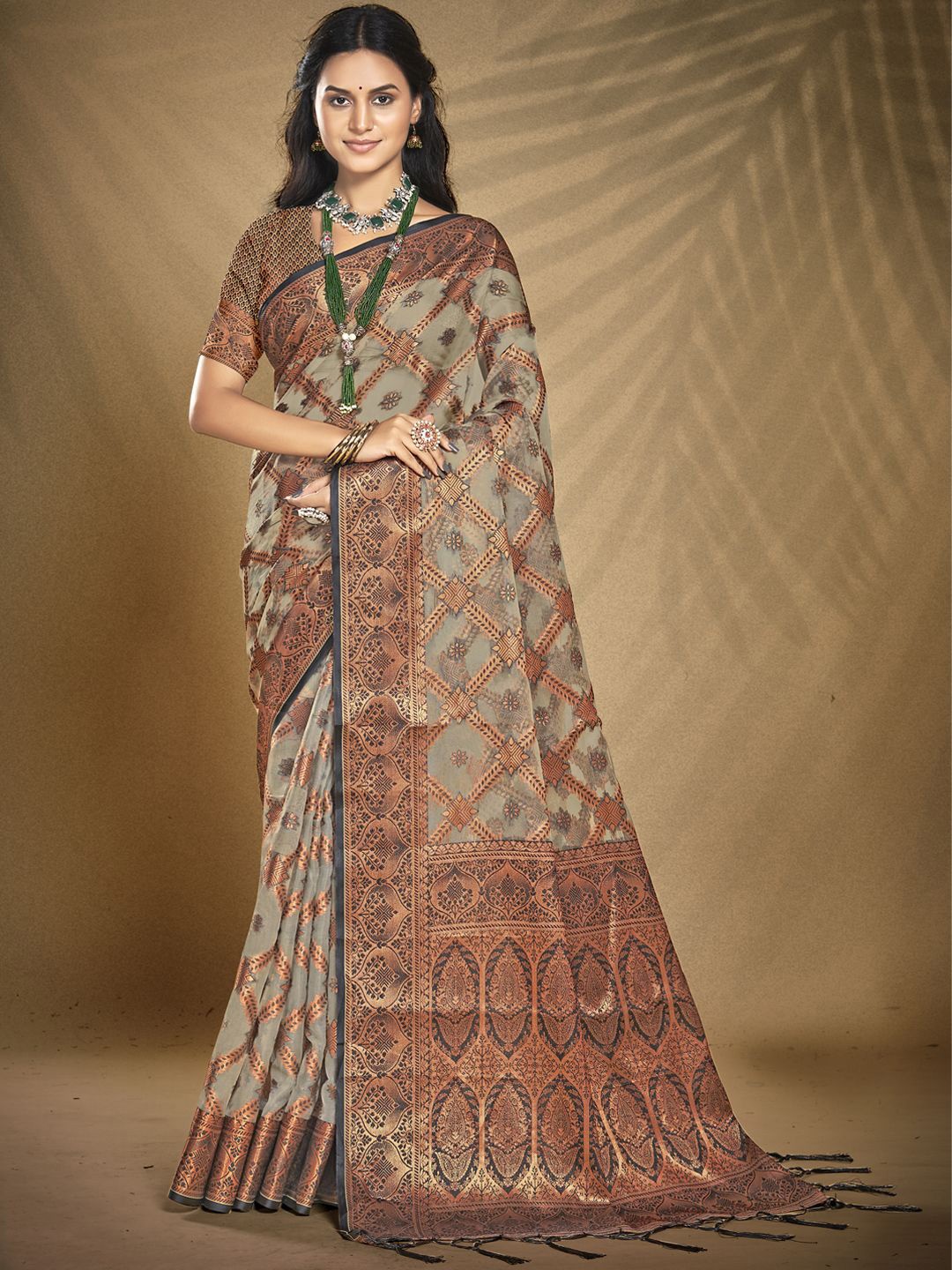 

Ishin Zari Organza Saree, Grey