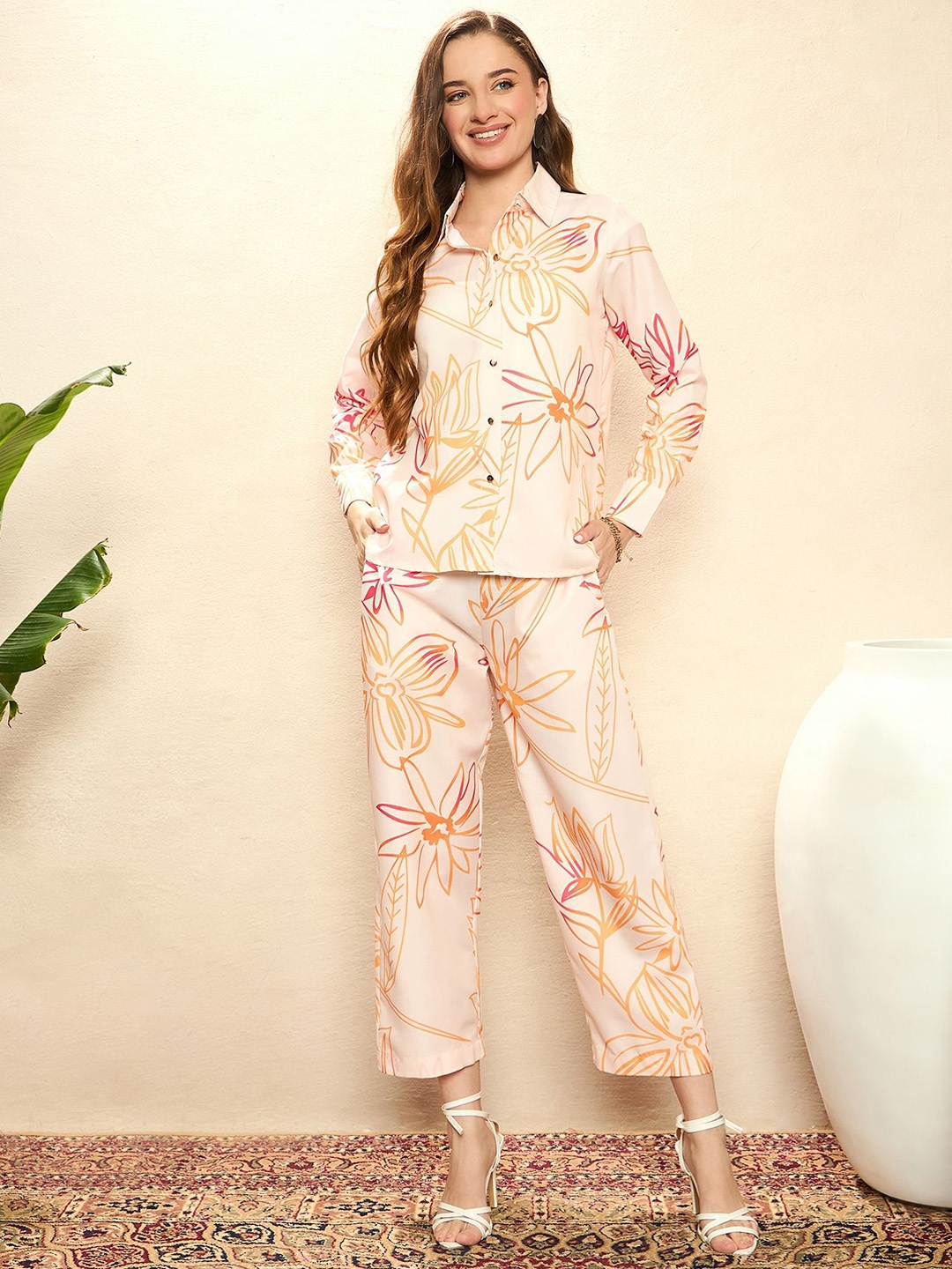 

STYLECAST X KASSUALLY Floral Printed Shirt Collar Shirt With Trouser, Off white
