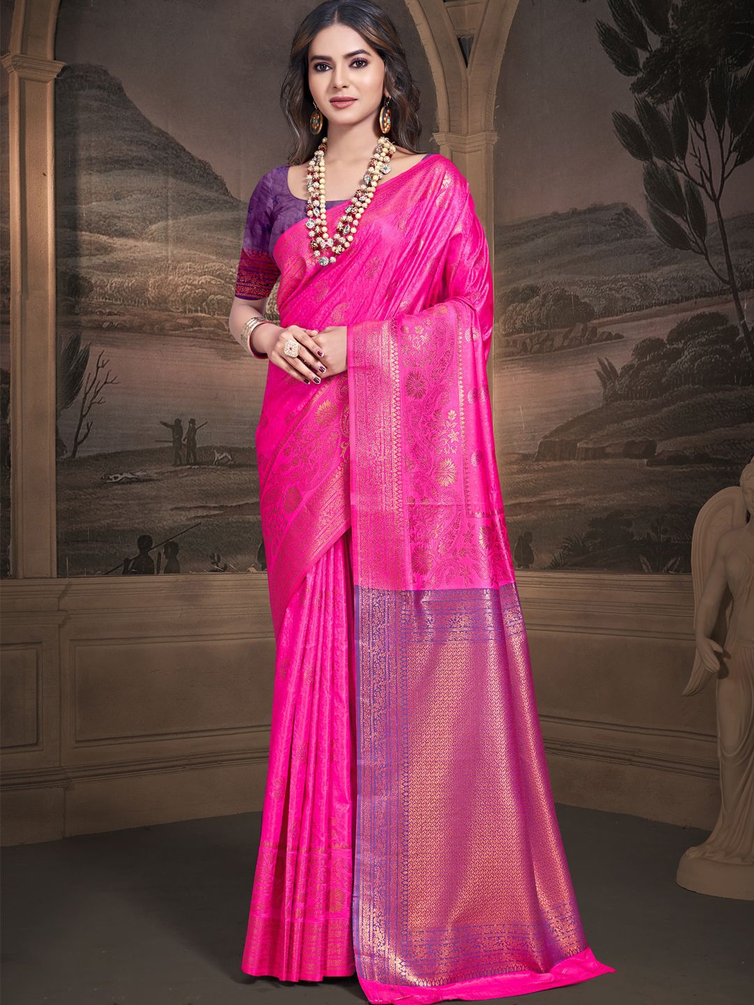 

Ishin Ethnic Motifs Zari Silk Blend Saree, Pink