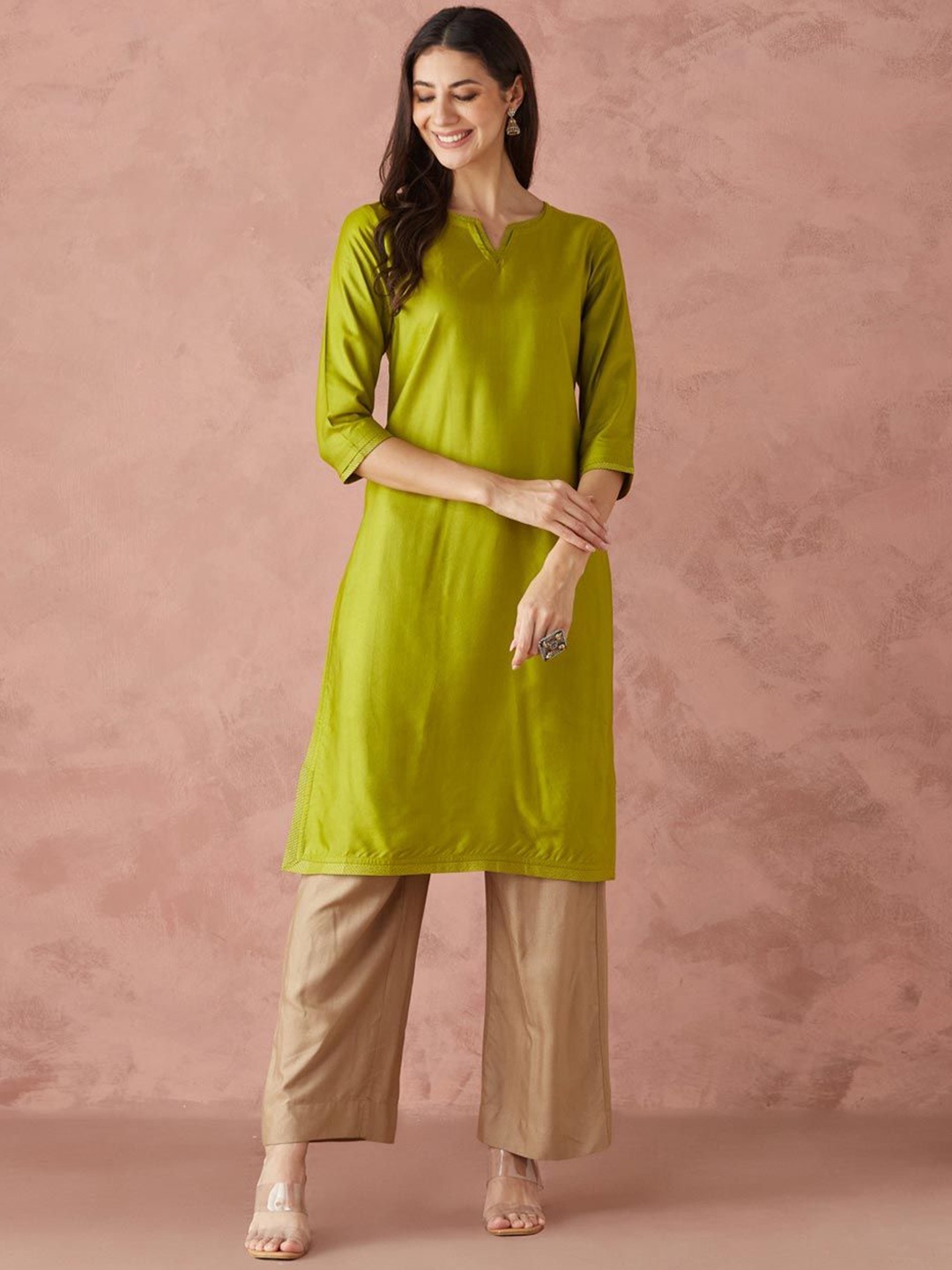 

Fabindia Notched Neck Straight Kurta, Yellow