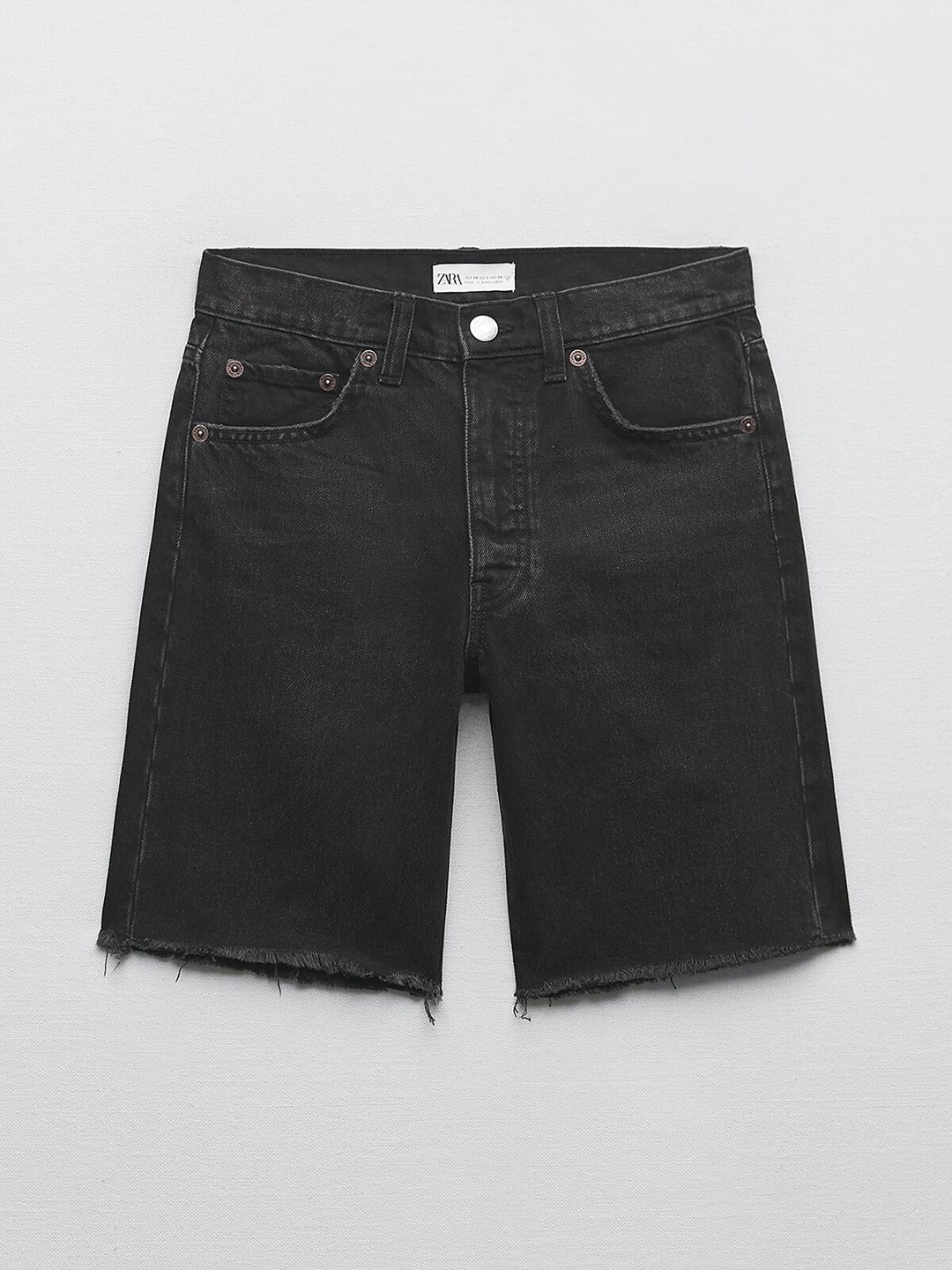 

ZARA Adults-Women Black Shorts