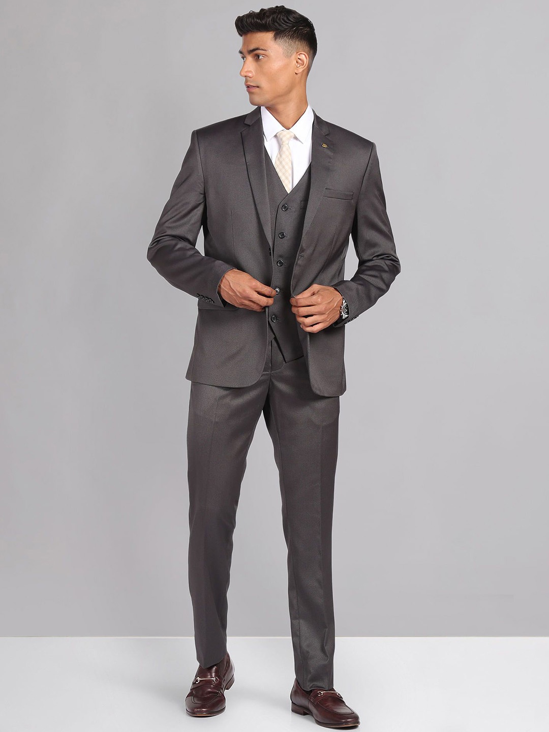 

AD By Arvind Men Solid Single-Breasted Three Piece Suit, Black