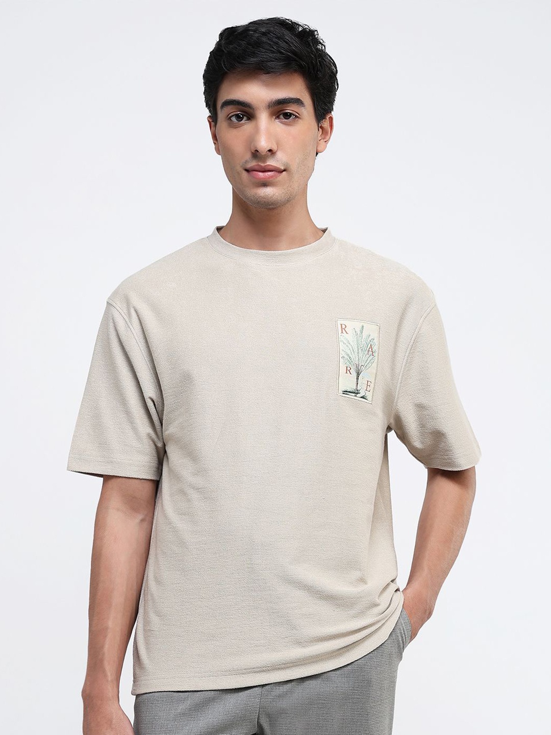 

RARE RABBIT Men Solid Round Neck Cotton Oversized T-shirt, Beige
