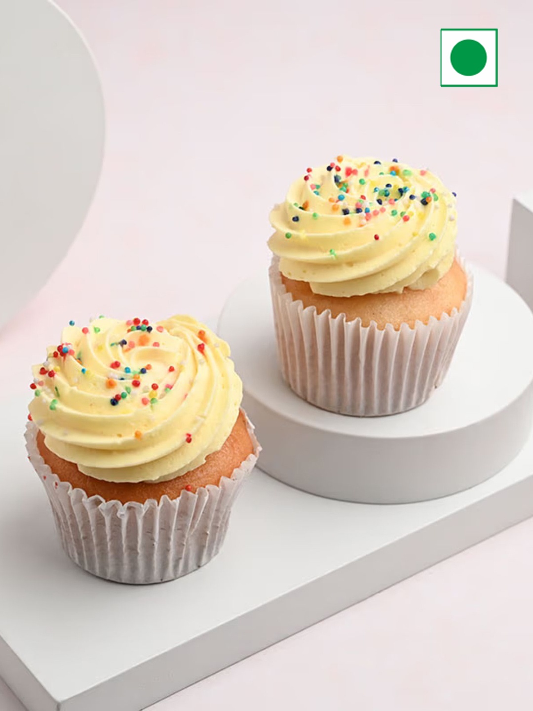 

Floweraura 2Pcs Pineapple Flavour Eggless Round Cupcakes- 500gms, Yellow