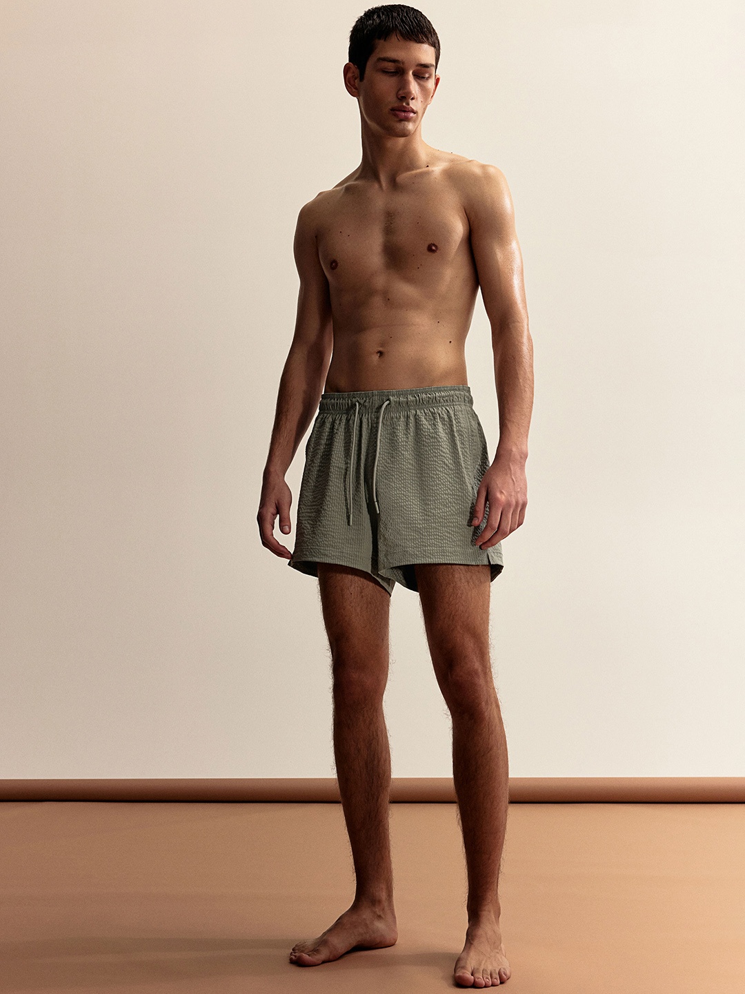 

H&M Men Seersucker Swim Shorts, Green