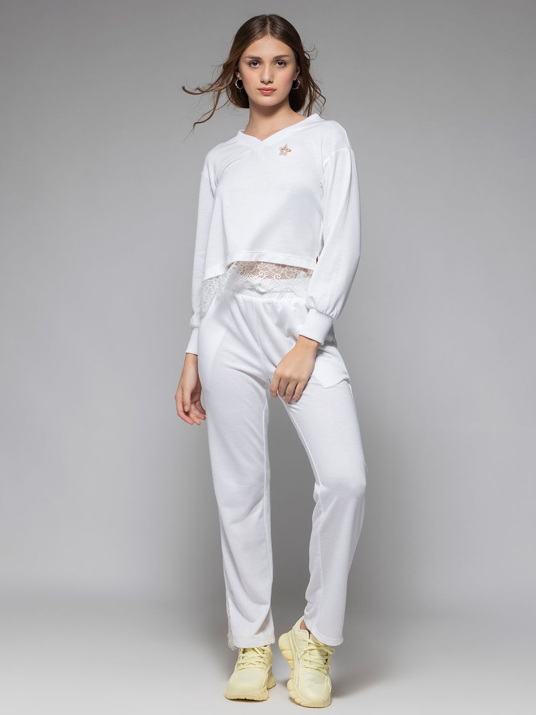

SHAYE V-Neck Long Sleeves Lace Terry Knit Sweatshirt With Trousers, White