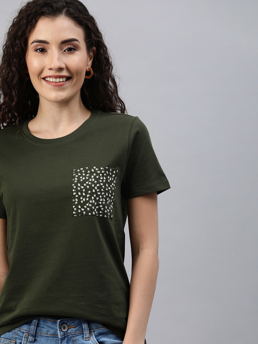 

Mast Harbour Women Olive Green Solid Round Neck Pure Cotton T-shirt with Pocket