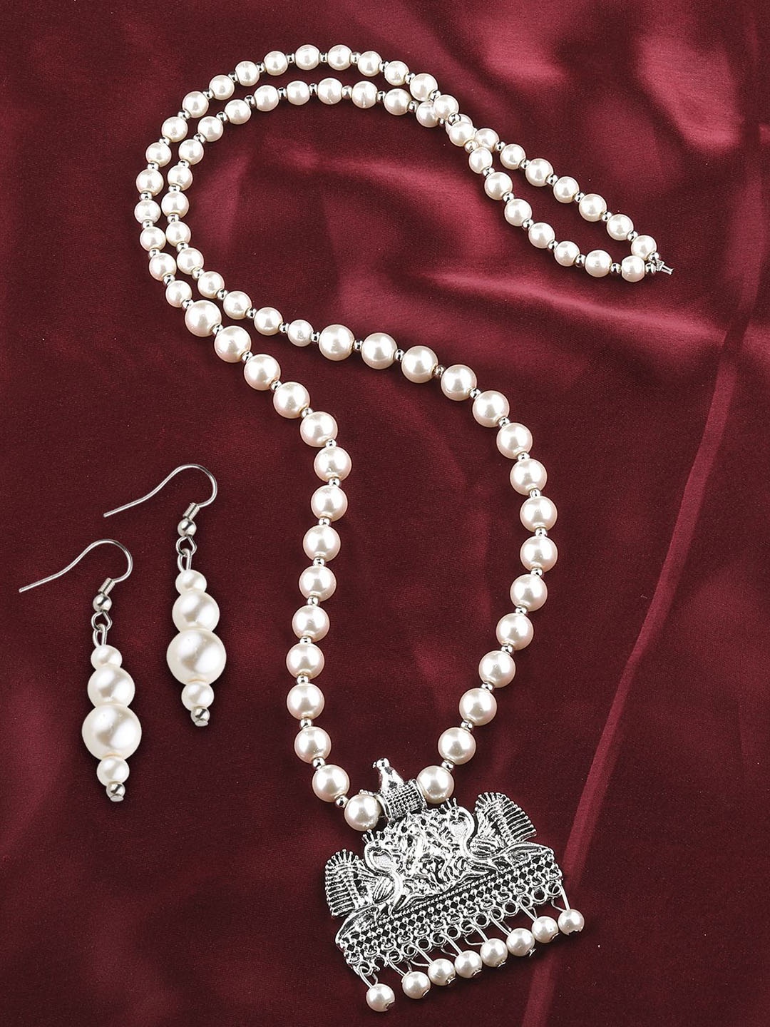 

Silver Shine Silver Plated Pearls Beaded Jewellery set