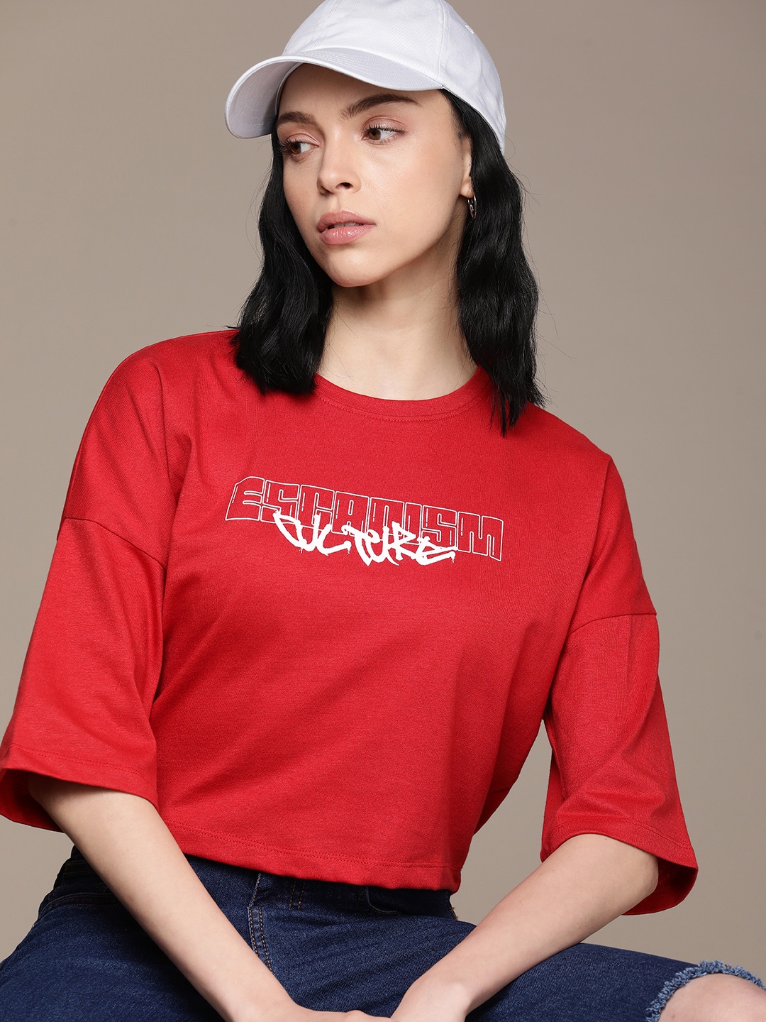 

The Roadster Life Co. Typography Printed Drop-Shoulder Sleeves T-shirt, Red
