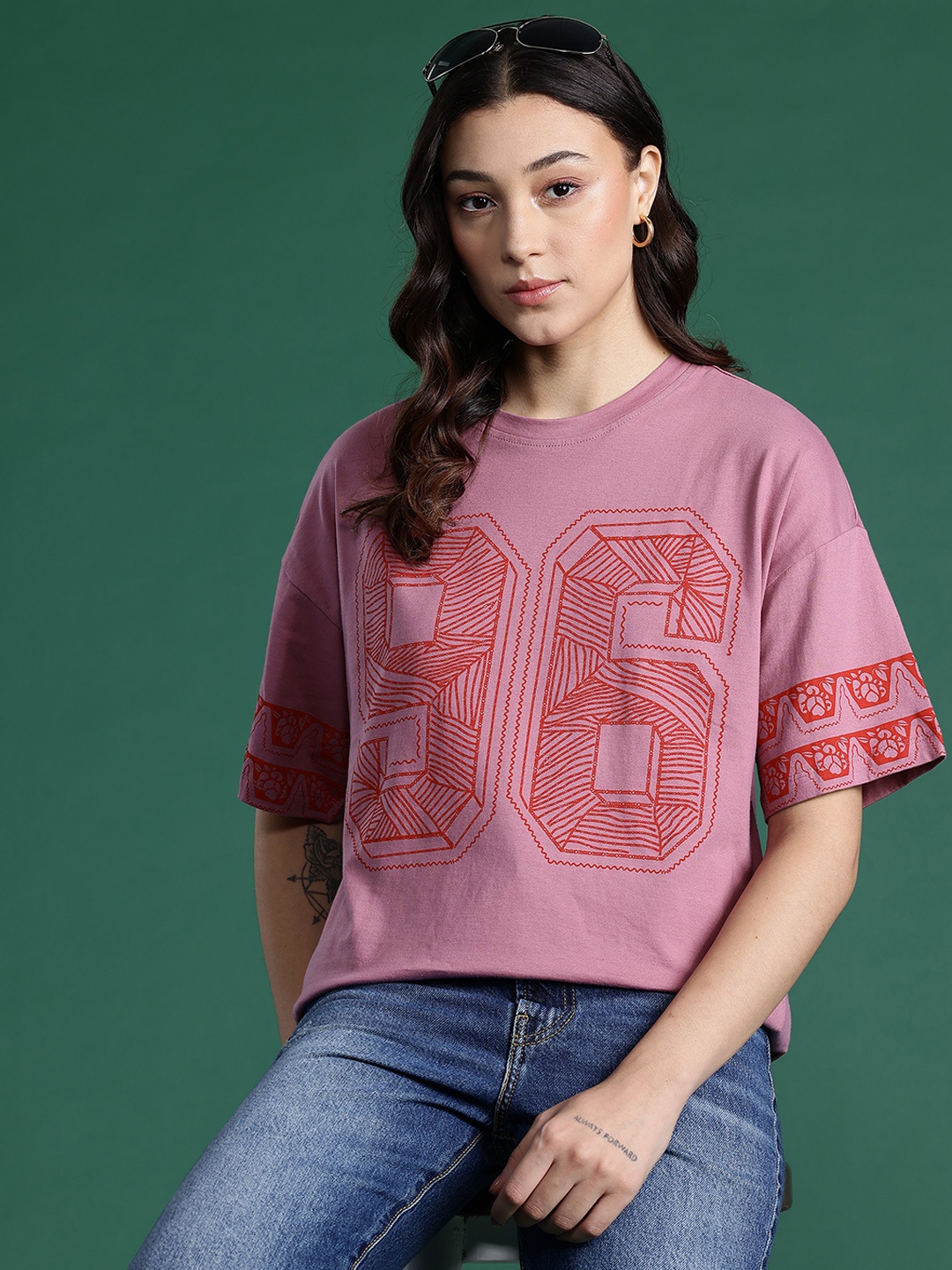 

DressBerry Printed Drop-Shoulder Sleeves T-shirt, Pink