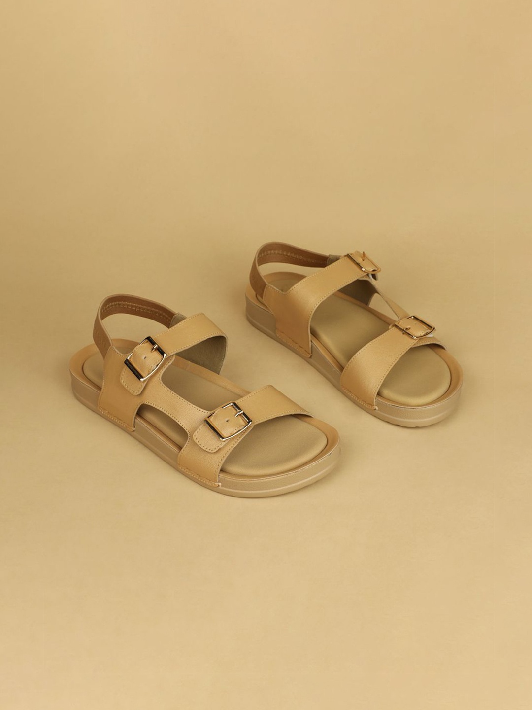 

Ozuri Flatform Sandals, Beige