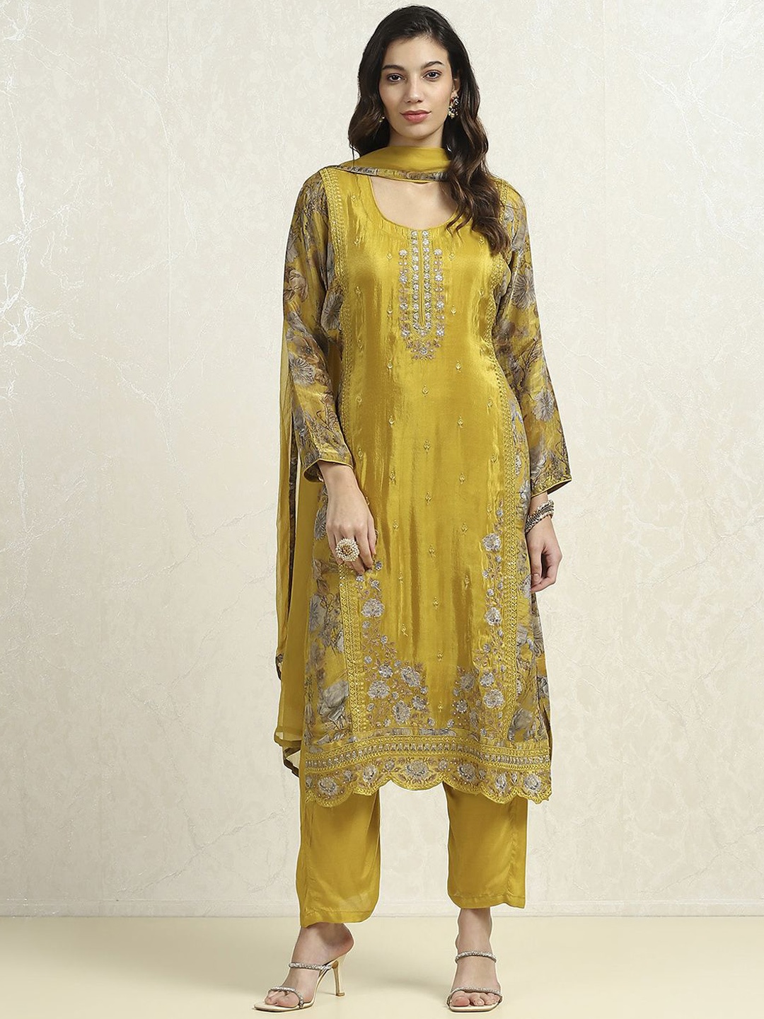 

Biba Floral Printed Sequinned Unstitched Dress Material, Yellow