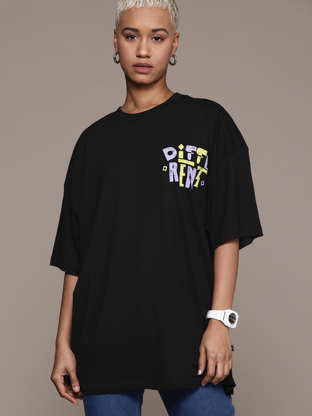 

The Roadster Lifestyle Co. Typography Printed Drop-Shoulder Sleeves Oversized T-shirt, Black