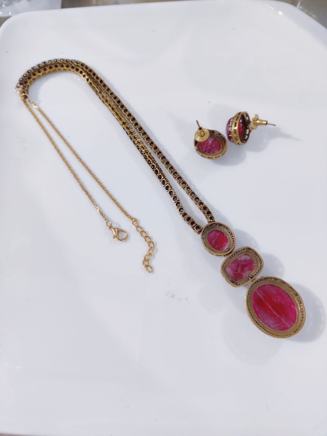 

STYLE DECO Gold-Plated Onyx Stone Studded Jewellery Set