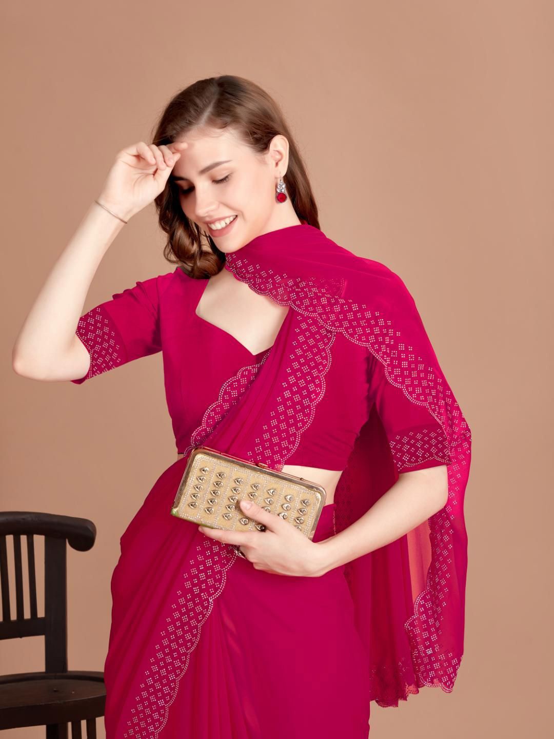 

SM TRENDZ Beads and Stones Pure Georgette Banarasi Saree, Pink