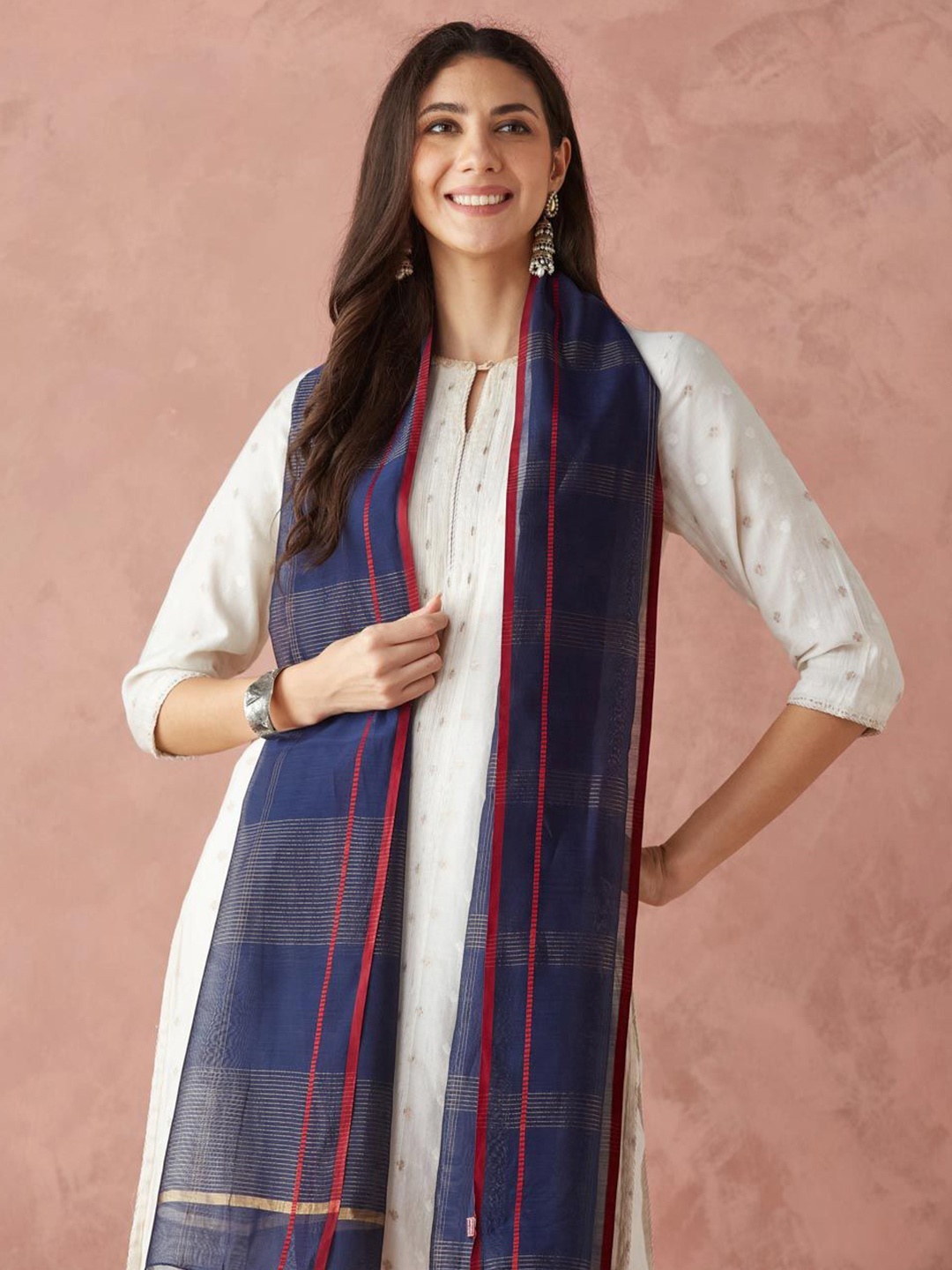 

Fabindia Cotton Silk Blend Maheshwari Stole, Navy blue