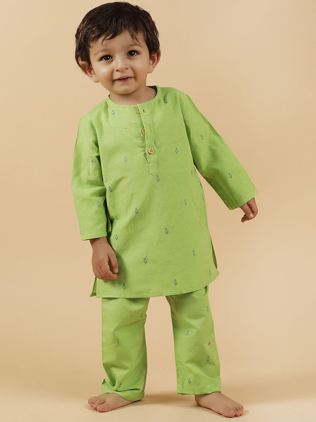 

TJORI Boys Ethnic Motifs Woven Design Pure Cotton Kurta with Trousers, Green