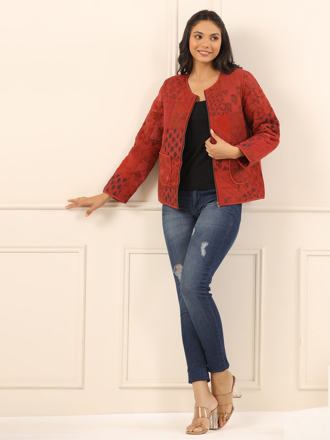 

SANSKRUTIHOMES Women Collarless Floral Printed Cotton Casual Quilted Jacket, Maroon