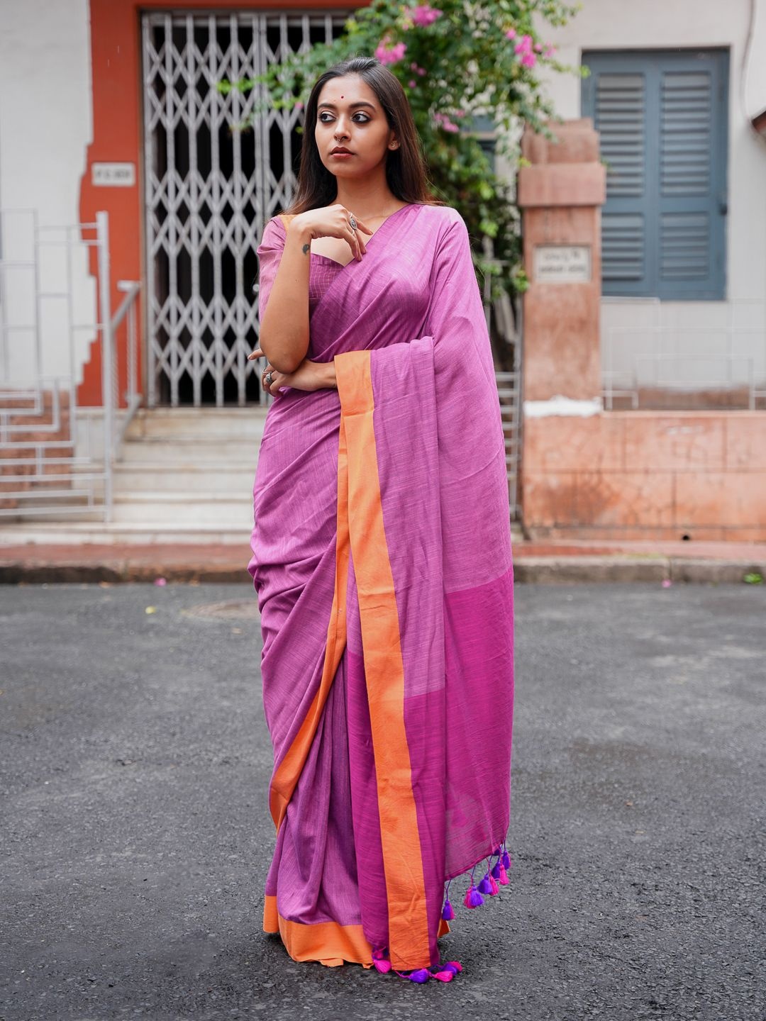 

Suta Women Pure Cotton Solid Saree, Purple