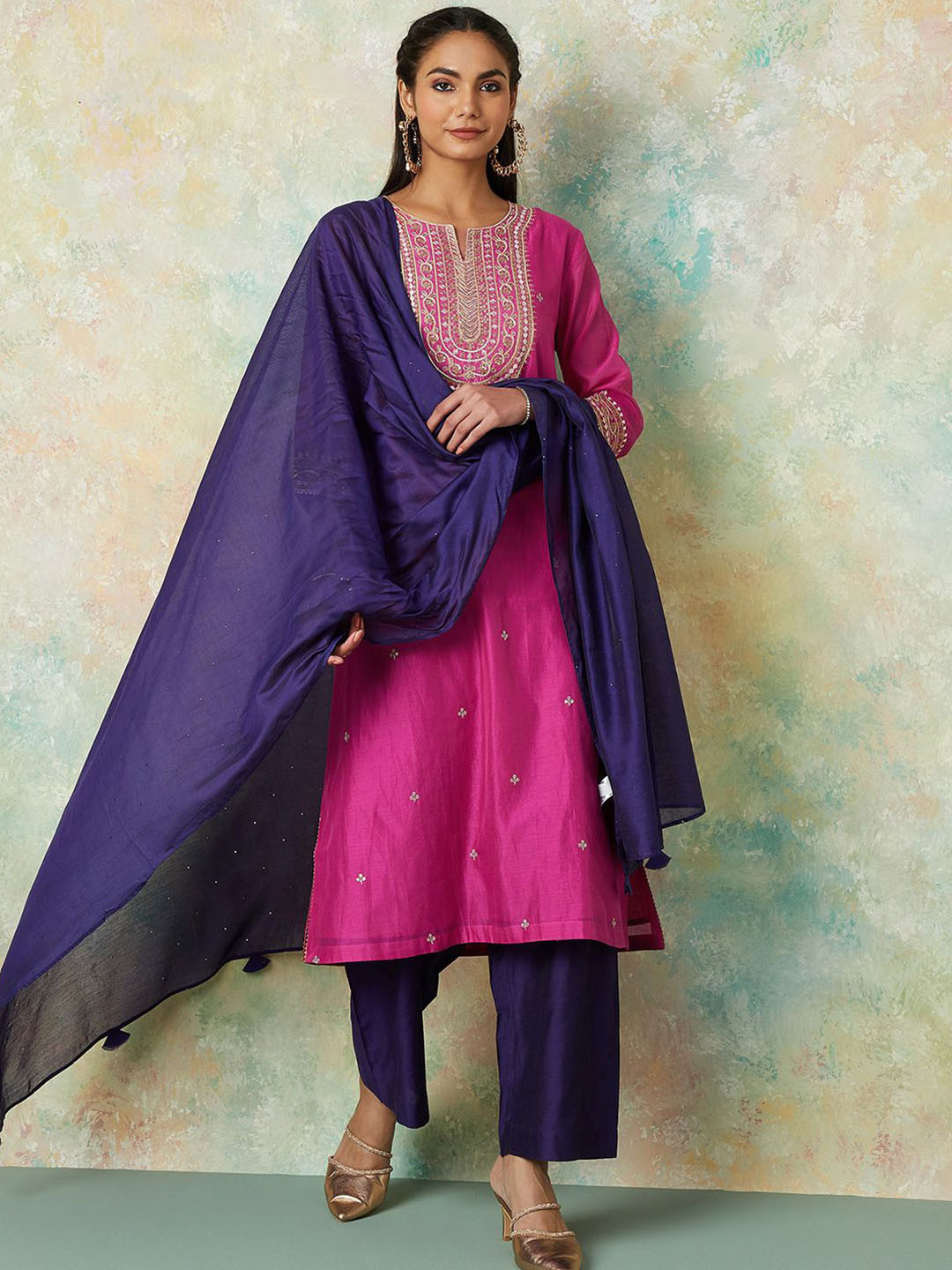 

Melange by Lifestyle Ethnic Motifs Embroidered Pure Cotton Kurta with Trousers & Dupatta, Pink