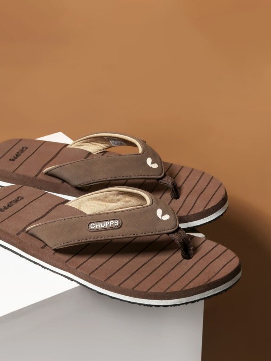 

CHUPPS Men Thong Flip-Flops, Brown