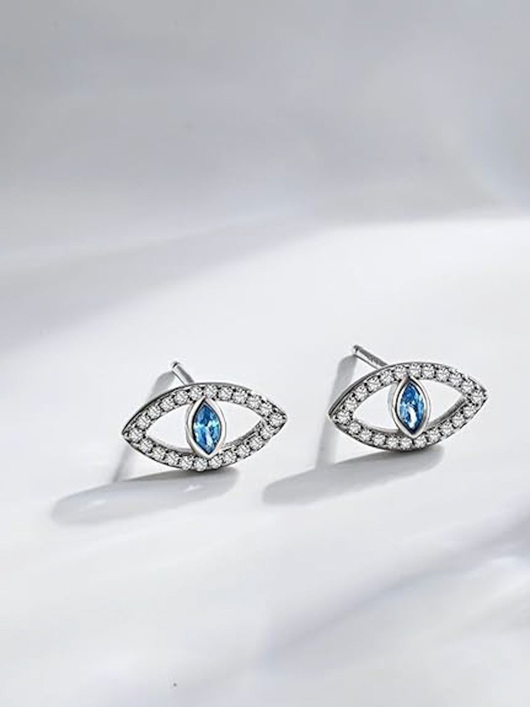 

MISS JO Contemporary Studs Earrings, Blue