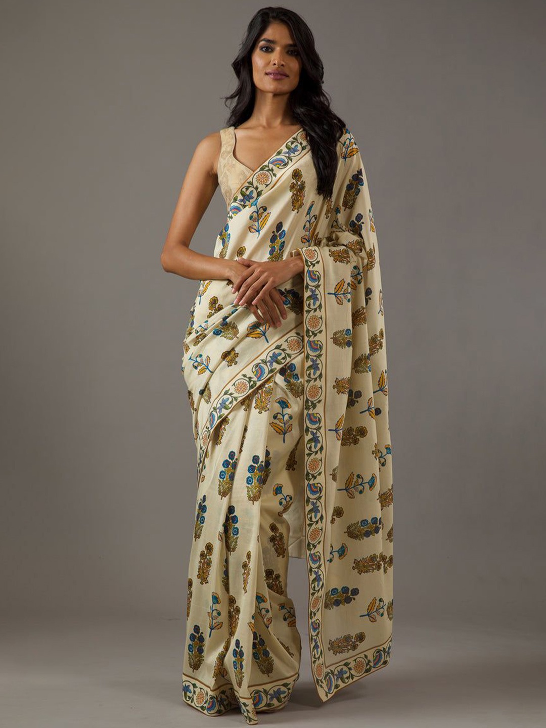 

PHORIA STYLE Floral Poly Chiffon Saree, White