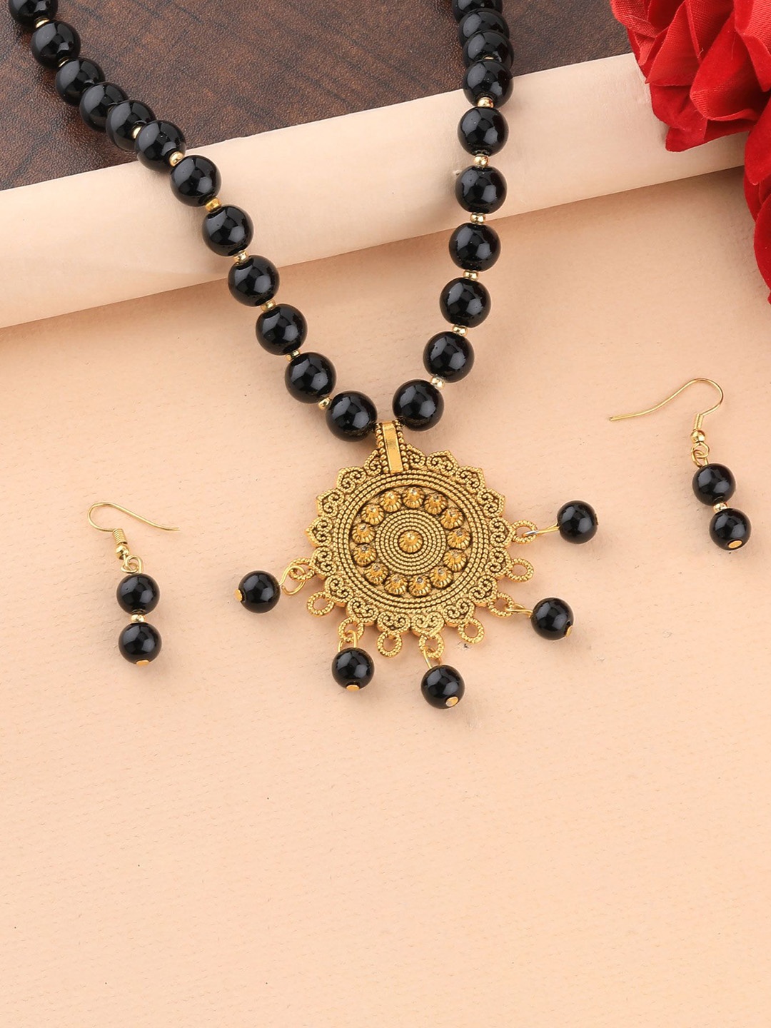 

Silver Shine Brass-Plated Pearls Beaded Jewellery Set, Gold