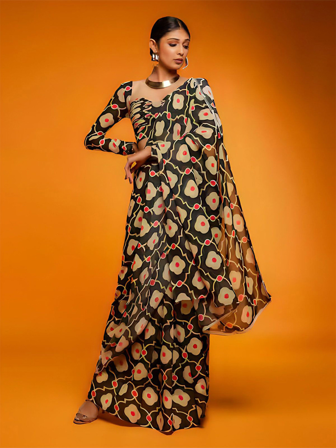 

ODETTE Geometric Printed Satin Saree With Blouse Piece, Black